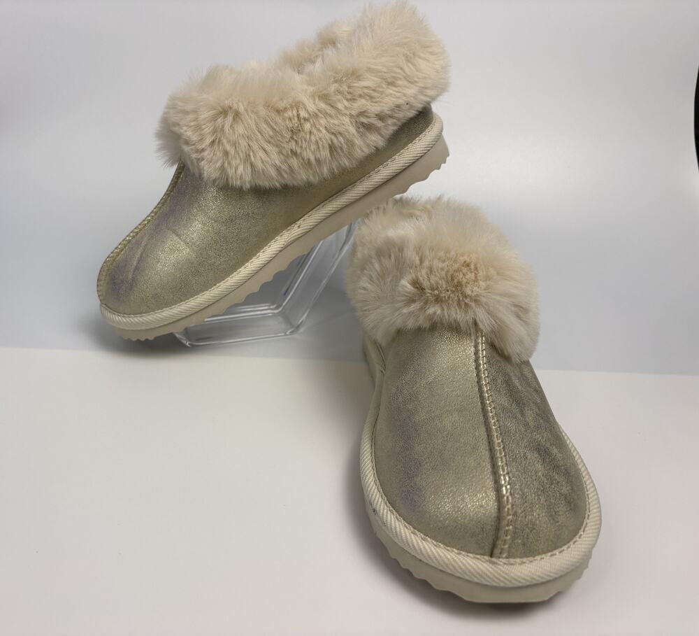 🥥 Cat & Jack Kid's Mollie Faux Fur Cuff Scuff Slippers Gold Size 2